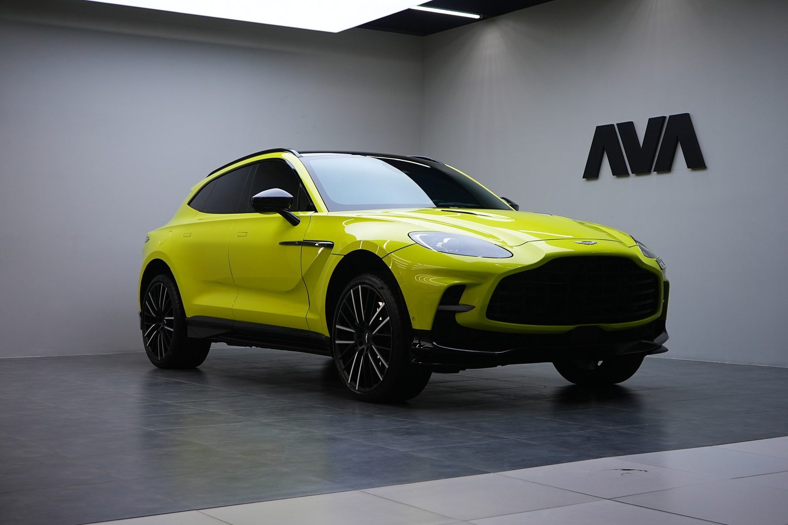 Аренда Aston Martin DBX 707 в Дубае — фото 1