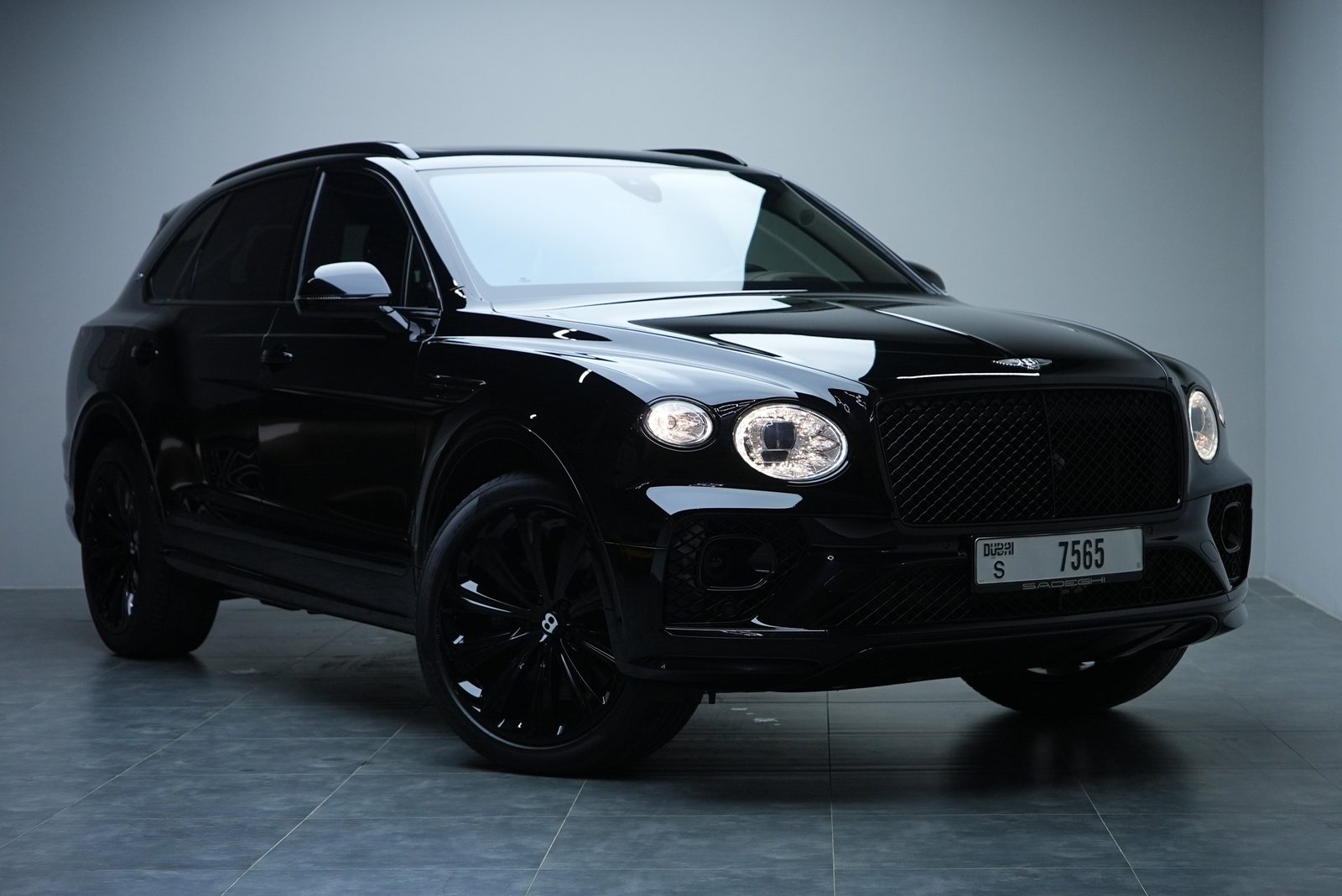 Аренда Bentley Bentayga в Дубае