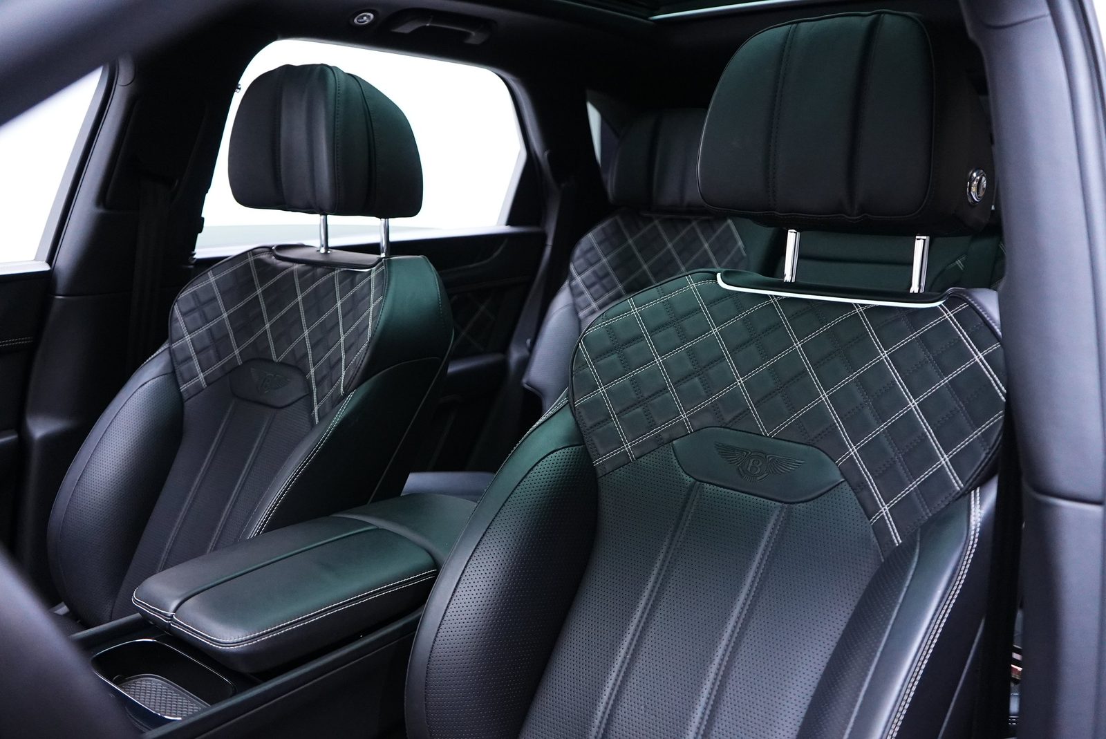 Аренда Bentley Bentayga в Дубае — фото 7