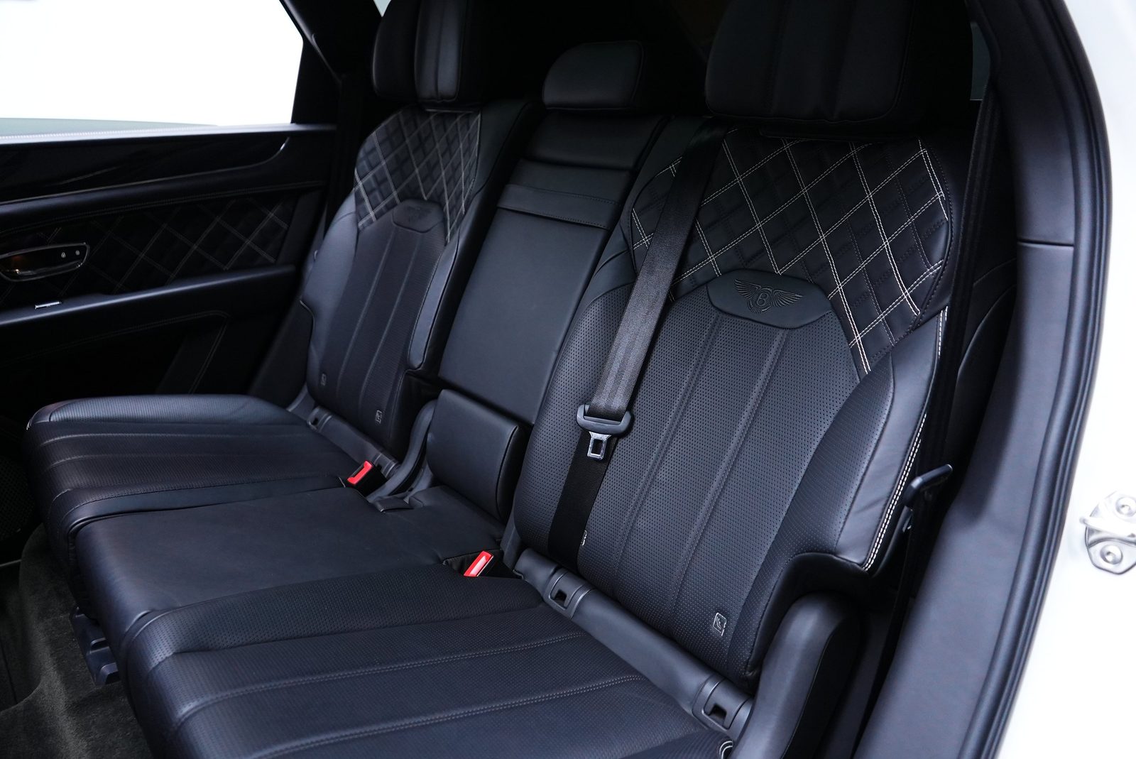 Аренда Bentley Bentayga в Дубае — фото 8