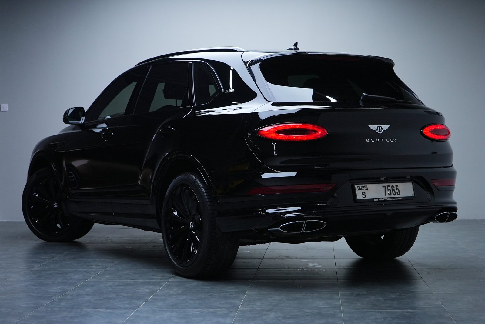 Аренда Bentley Bentayga в Дубае — фото 2