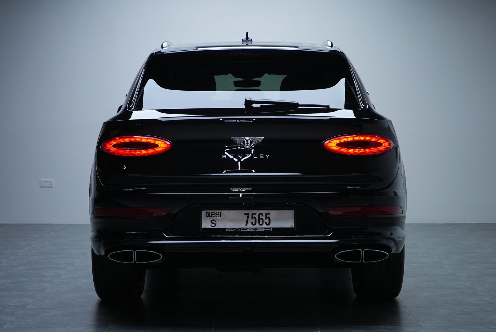 Аренда Bentley Bentayga в Дубае — фото 5
