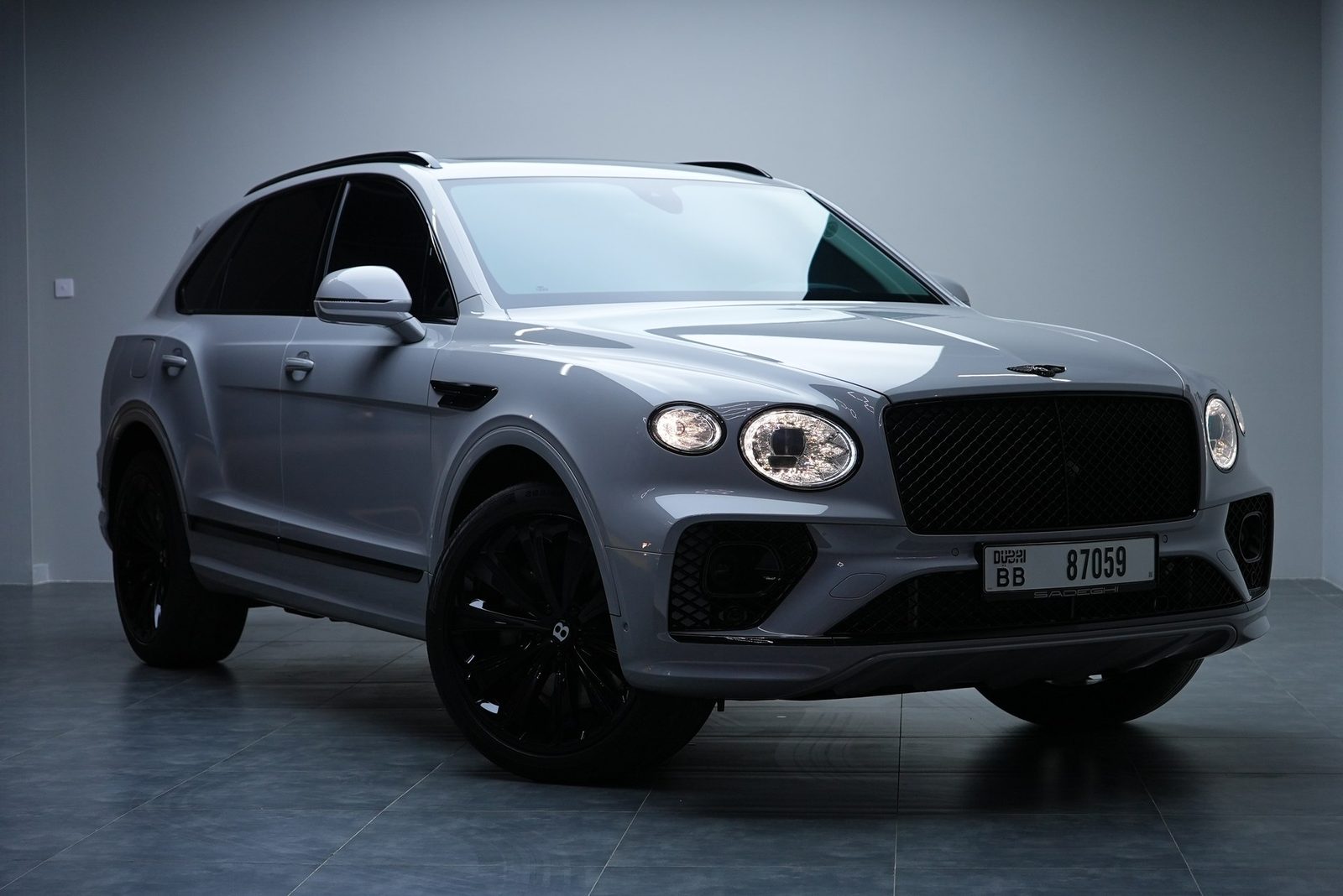 Аренда Bentley Bentayga в Дубае