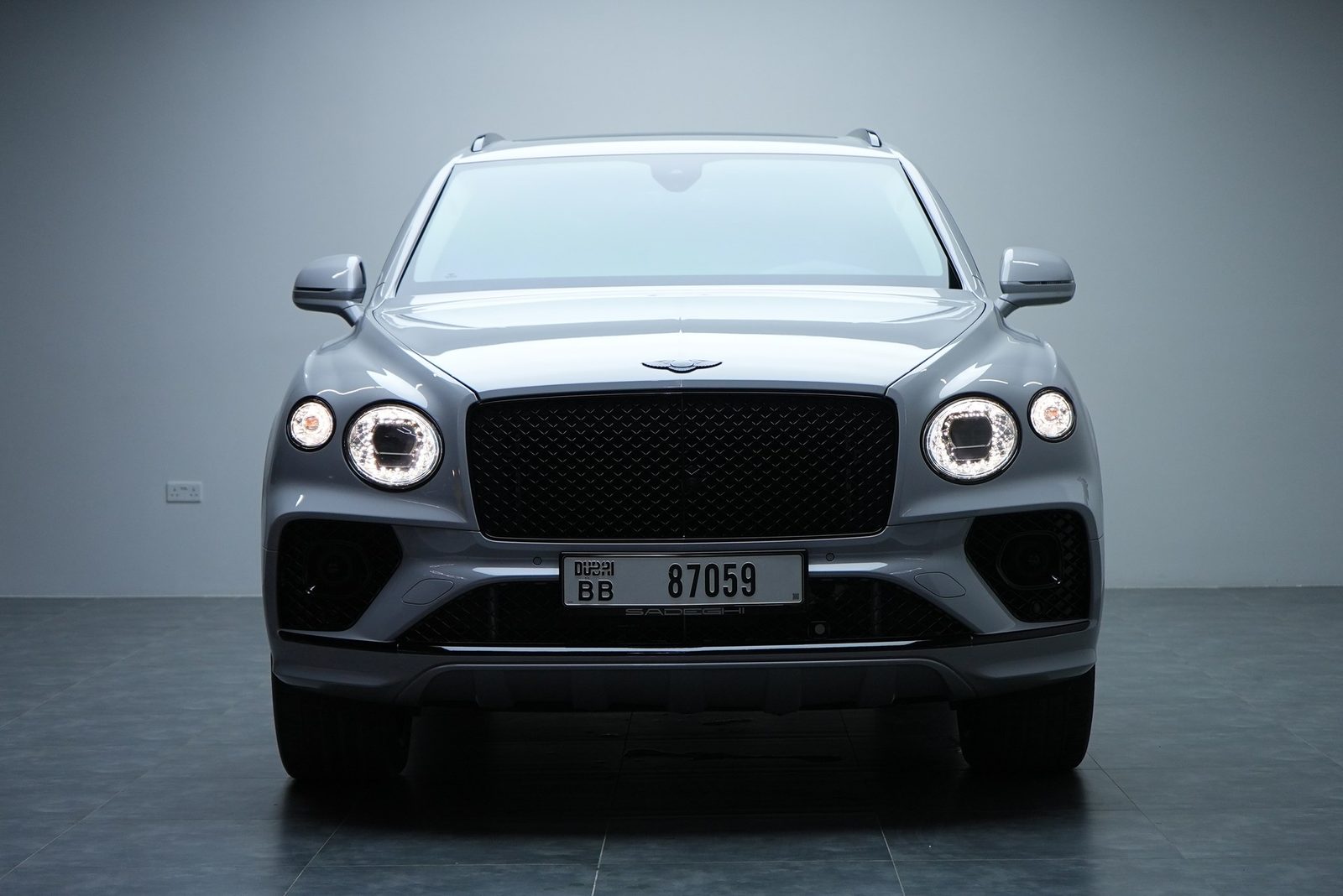 Аренда Bentley Bentayga в Дубае — фото 4