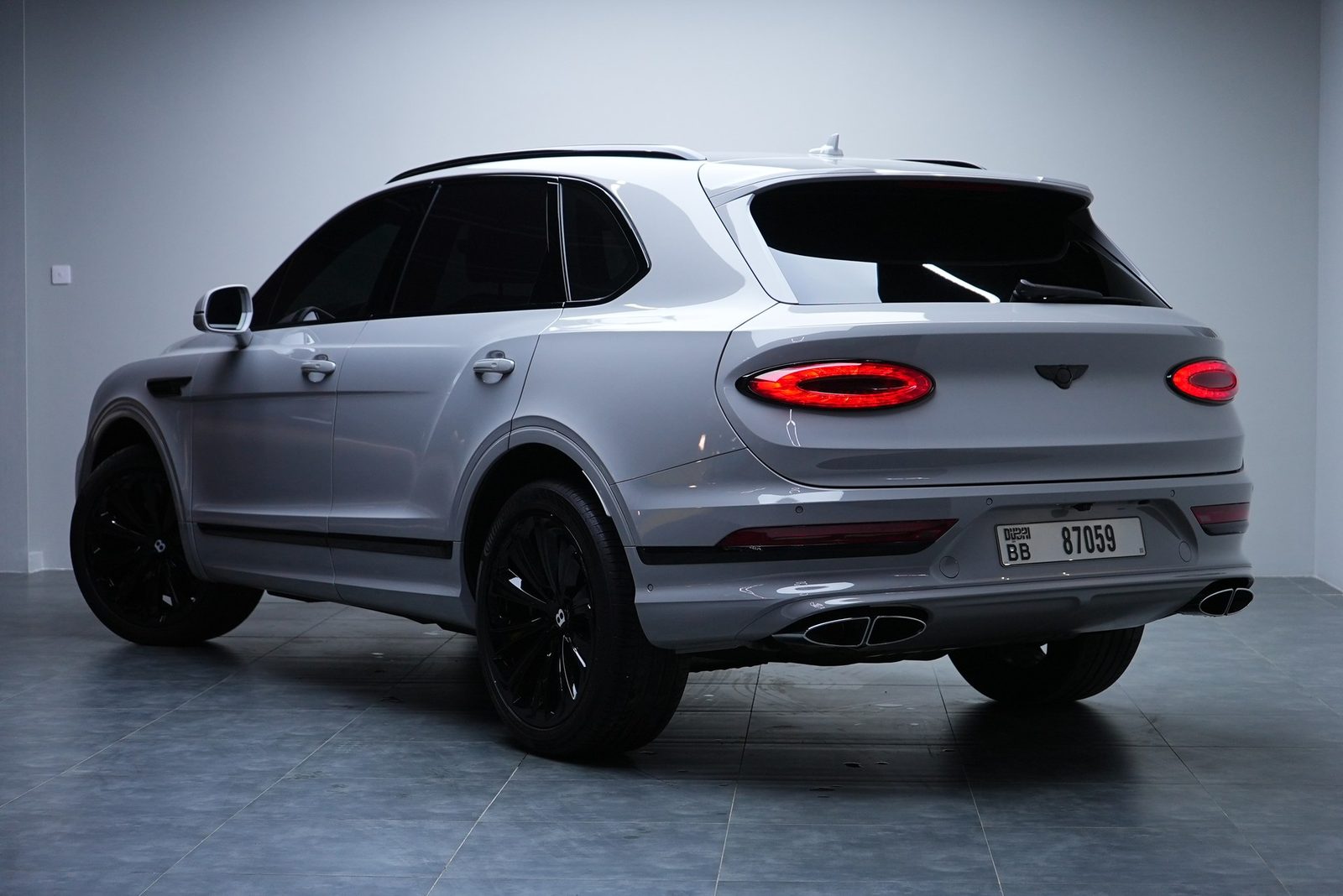 Аренда Bentley Bentayga в Дубае — фото 2