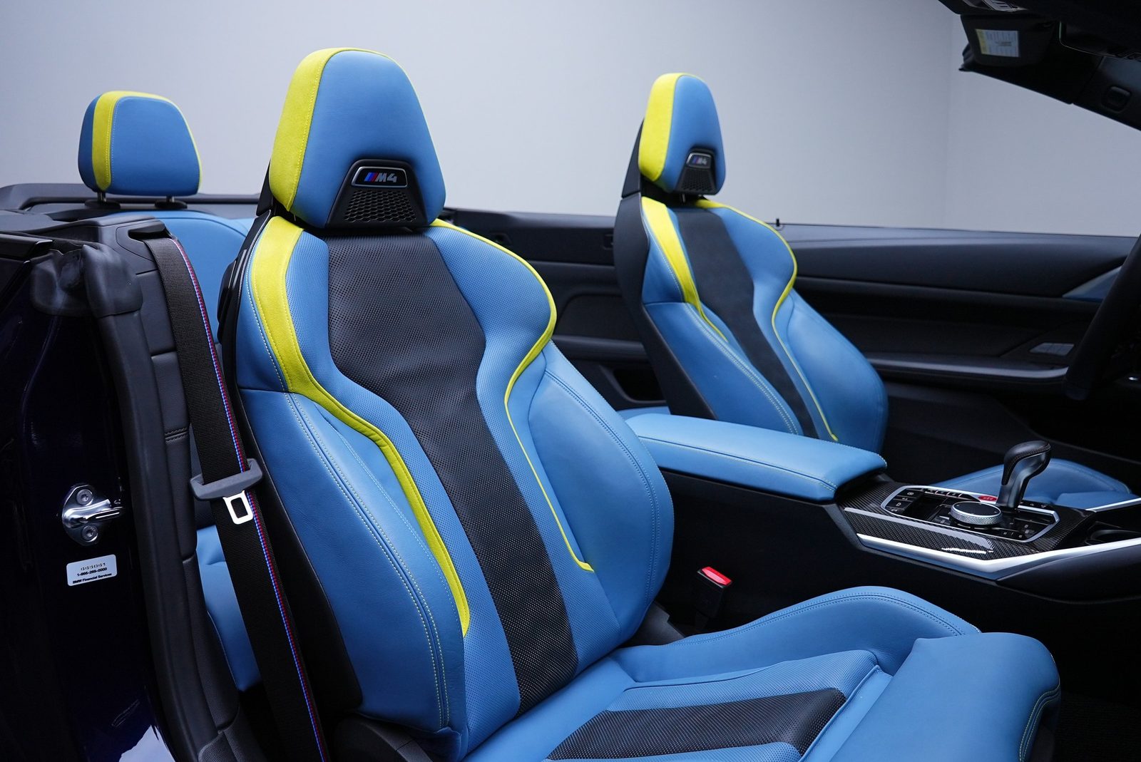 Аренда BMW M4 Convertible в Дубае — фото 7