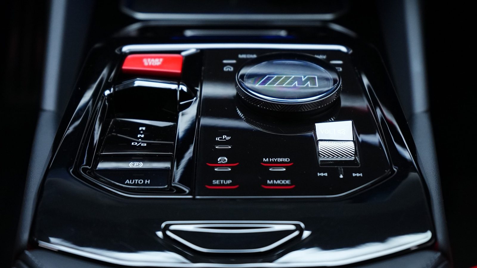 Аренда BMW M5 в Дубае — фото 3