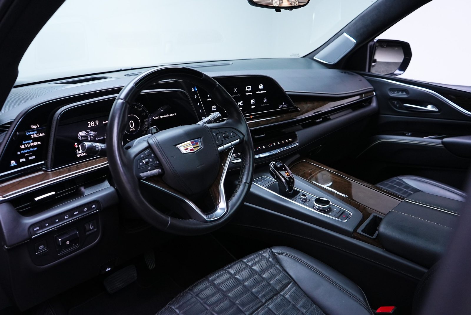 Аренда Cadillac Escalade Platinum Sport в Дубае — фото 6
