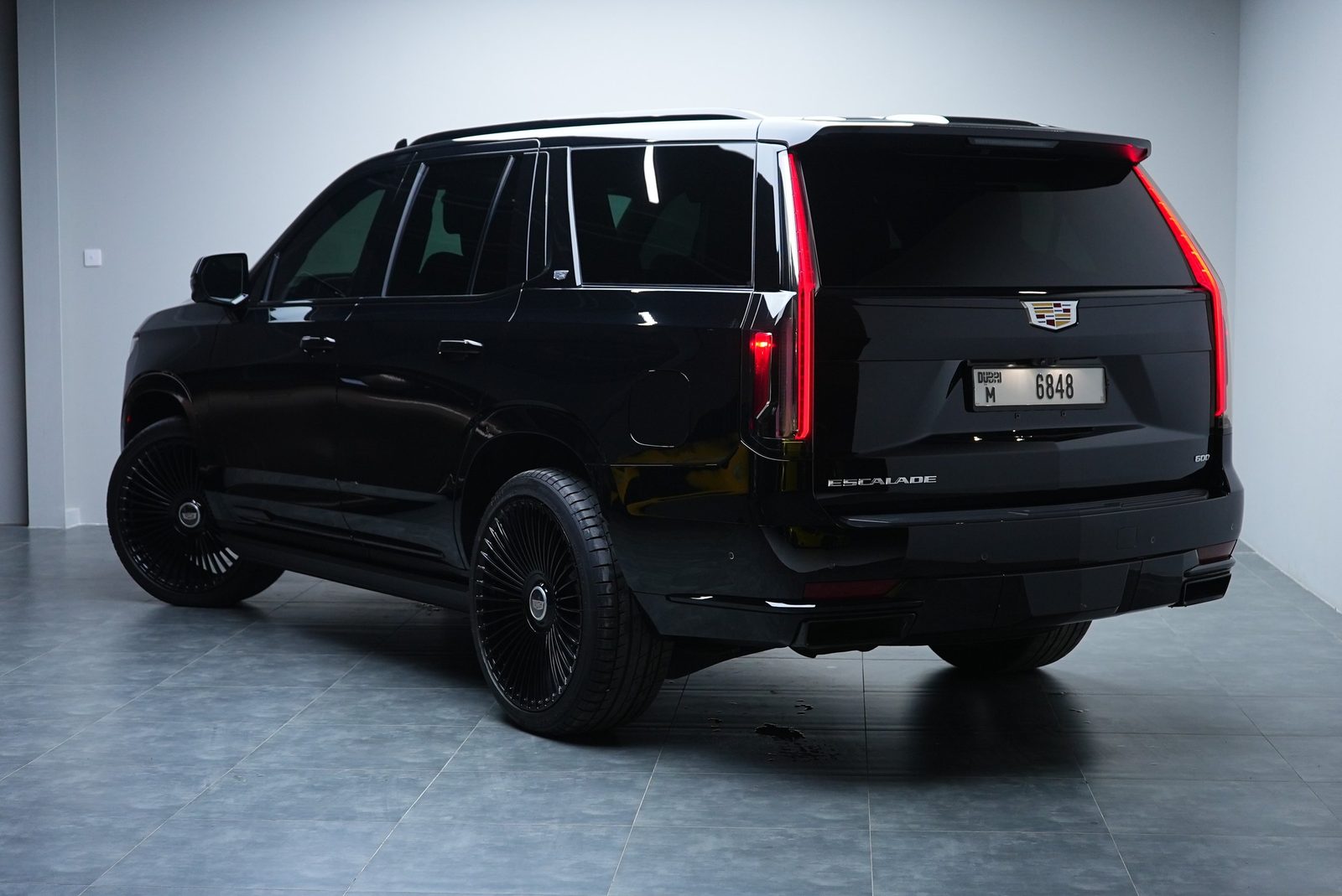 Аренда Cadillac Escalade Platinum Sport в Дубае — фото 2