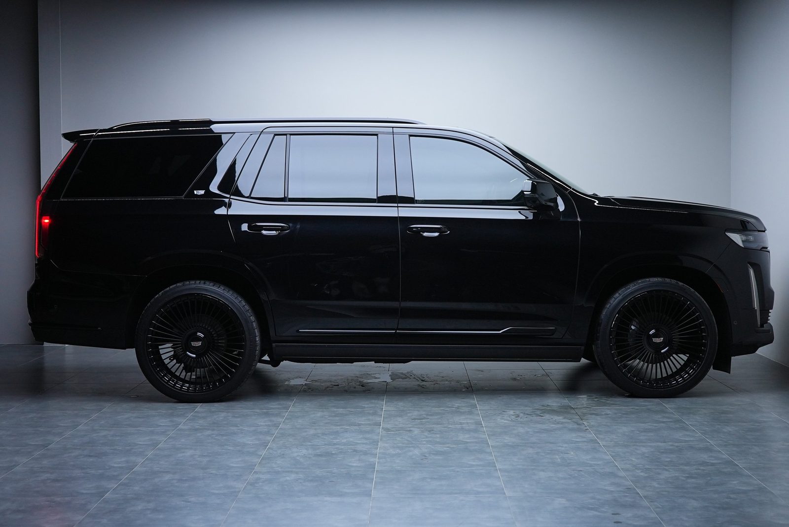 Аренда Cadillac Escalade Platinum Sport в Дубае — фото 3