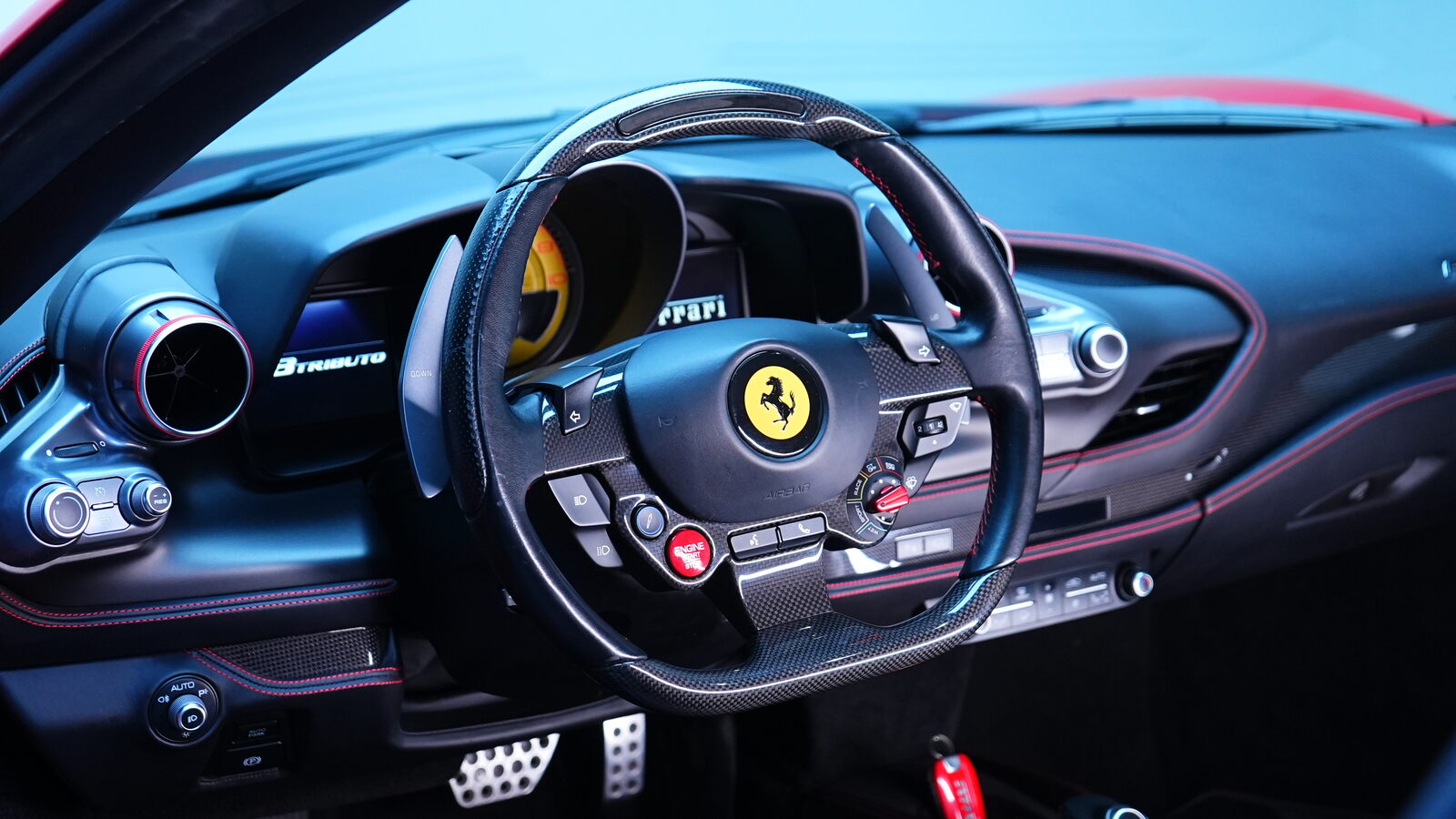 Аренда Ferrari F8 Tributo в Дубае — фото 6