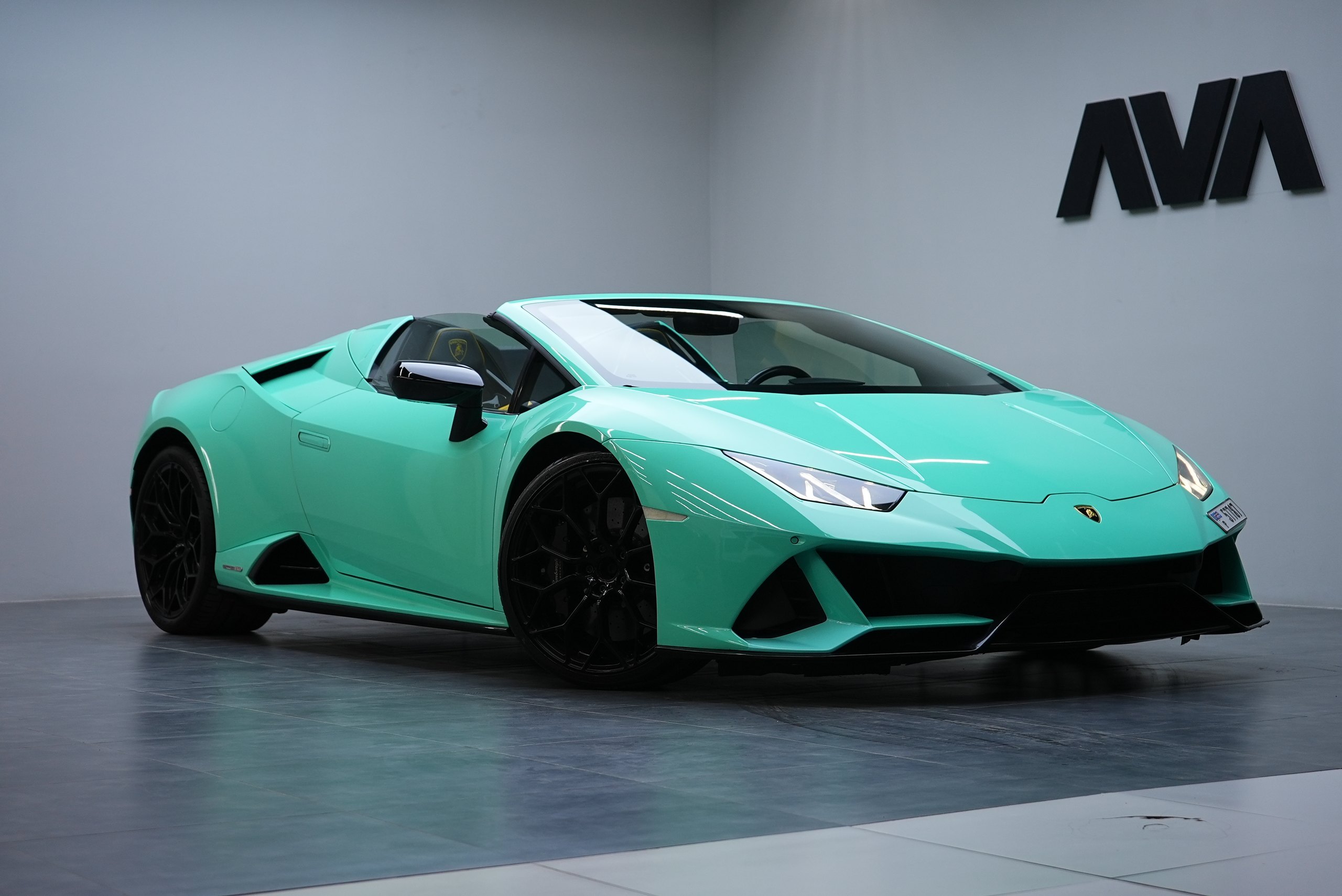 Аренда Lamborghini Huracan EVO в Дубае
