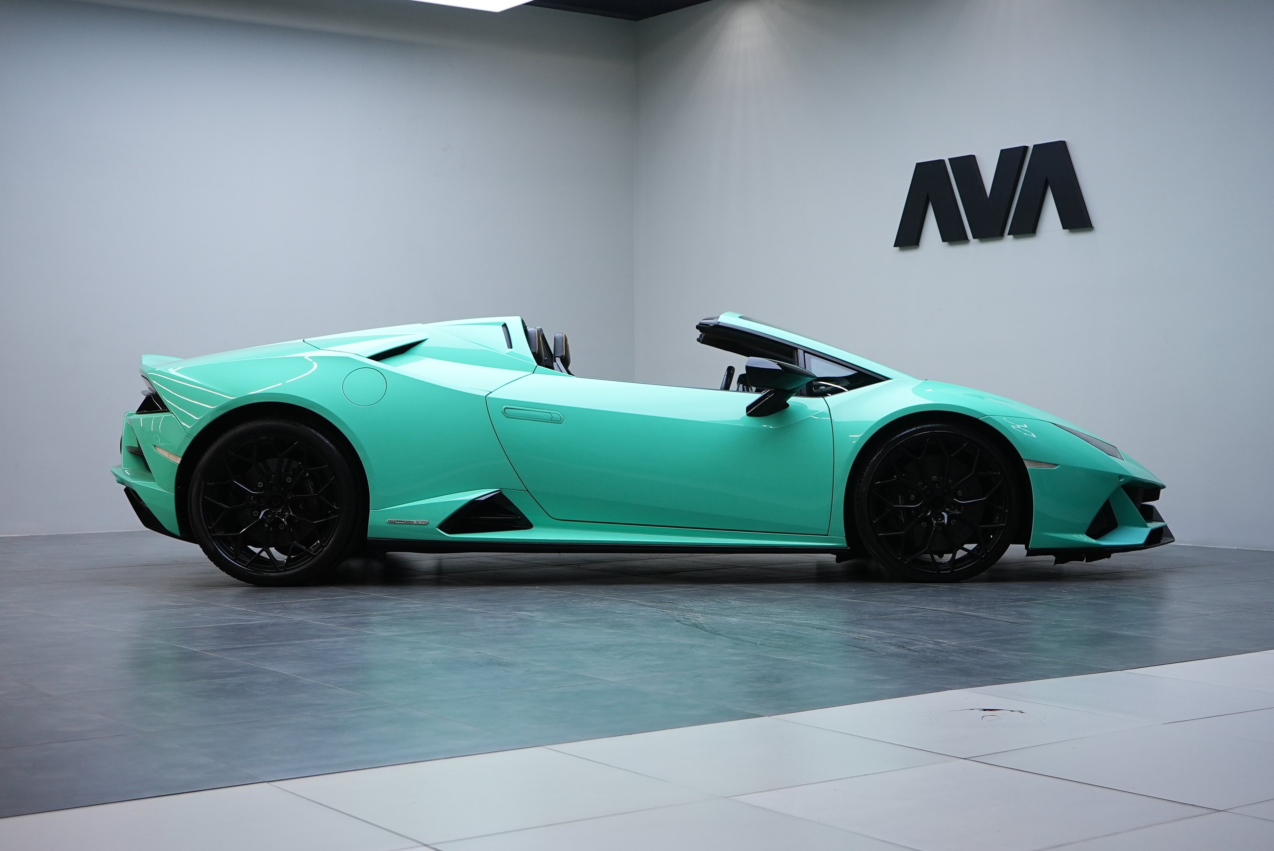 Аренда Lamborghini Huracan EVO в Дубае — фото 3