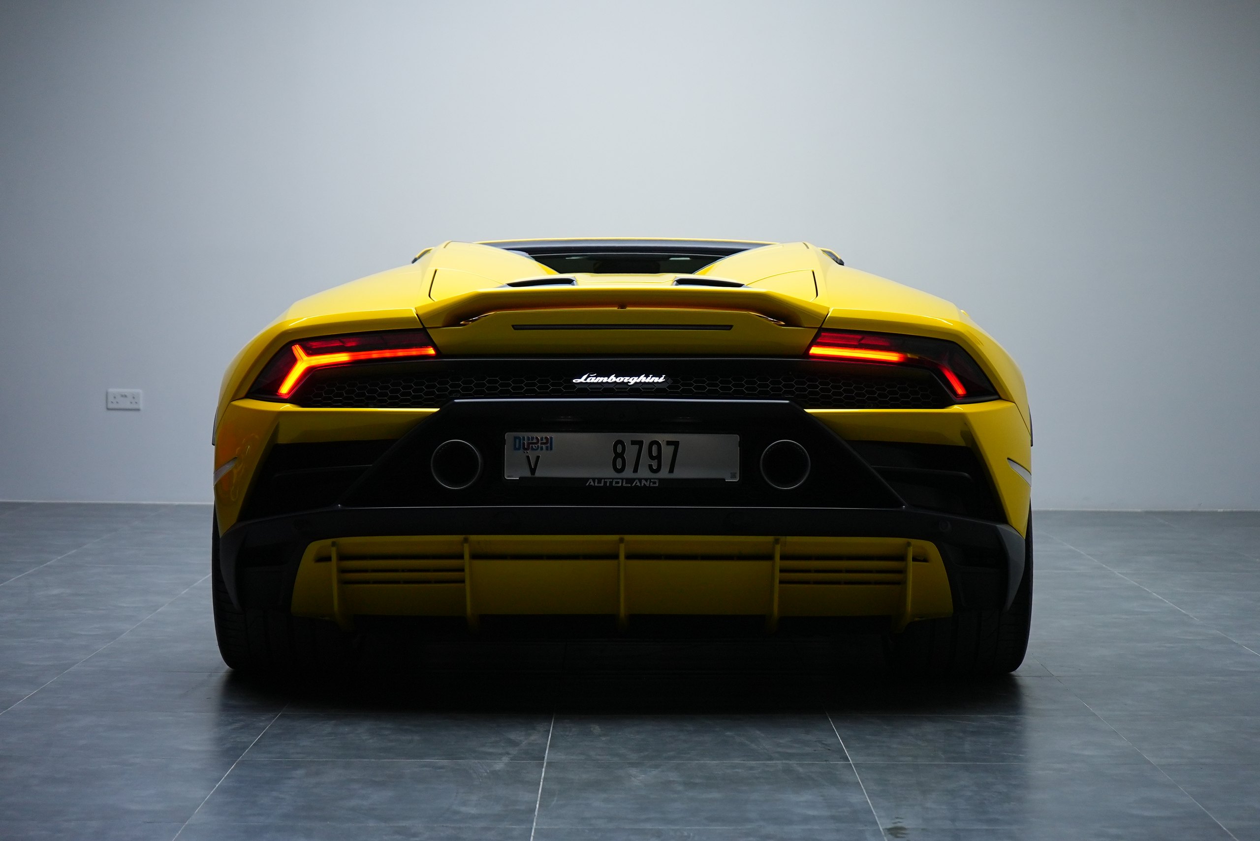 Аренда Lamborghini Huracan EVO в Дубае — фото 5