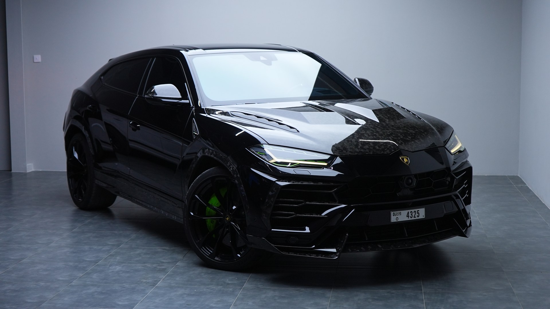 Аренда Lamborghini Urus Mansory в Дубае