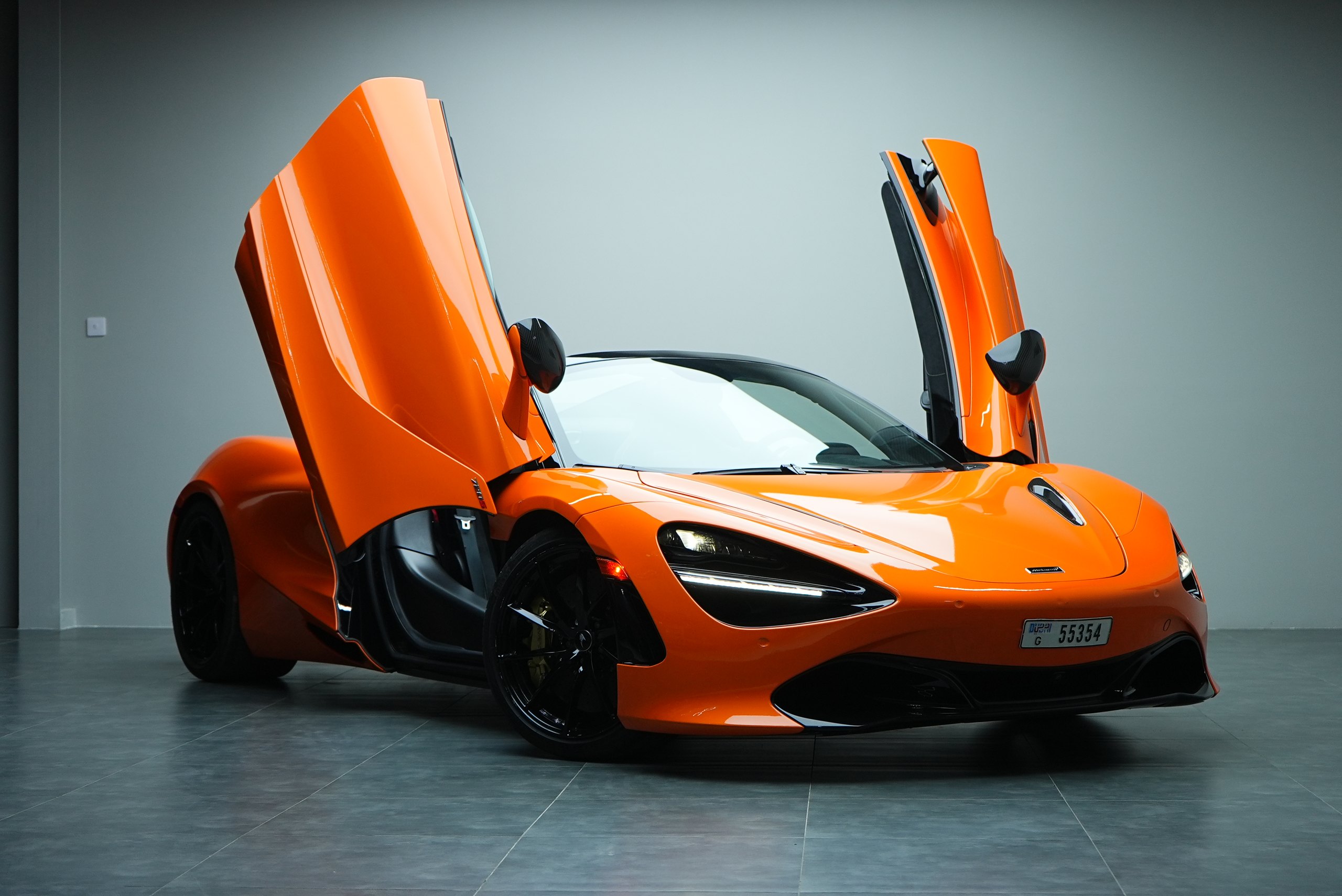 Аренда McLaren 720S в Дубае — фото 1