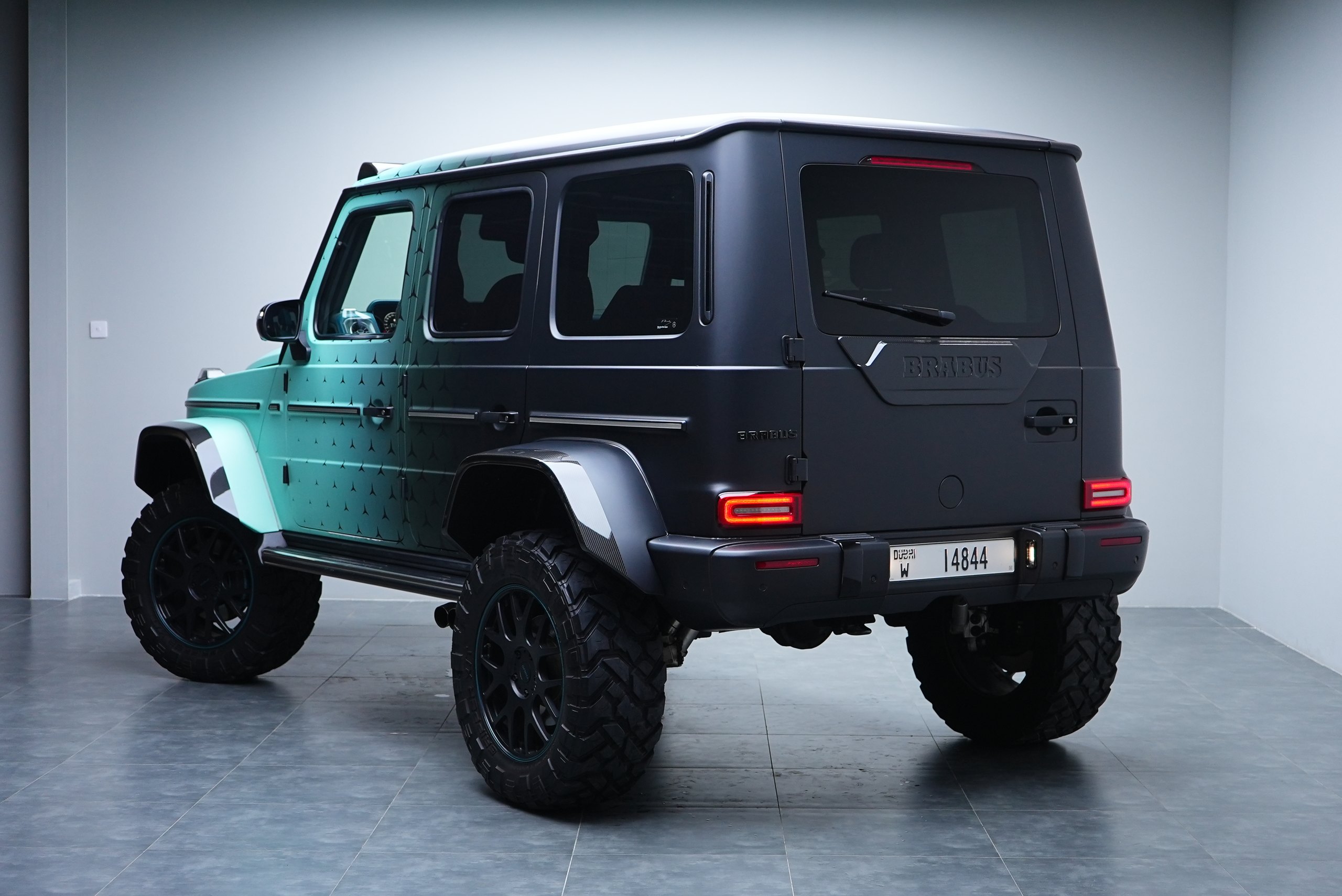 Аренда Mercedes G550 4x4 Brabus в Дубае — фото 2