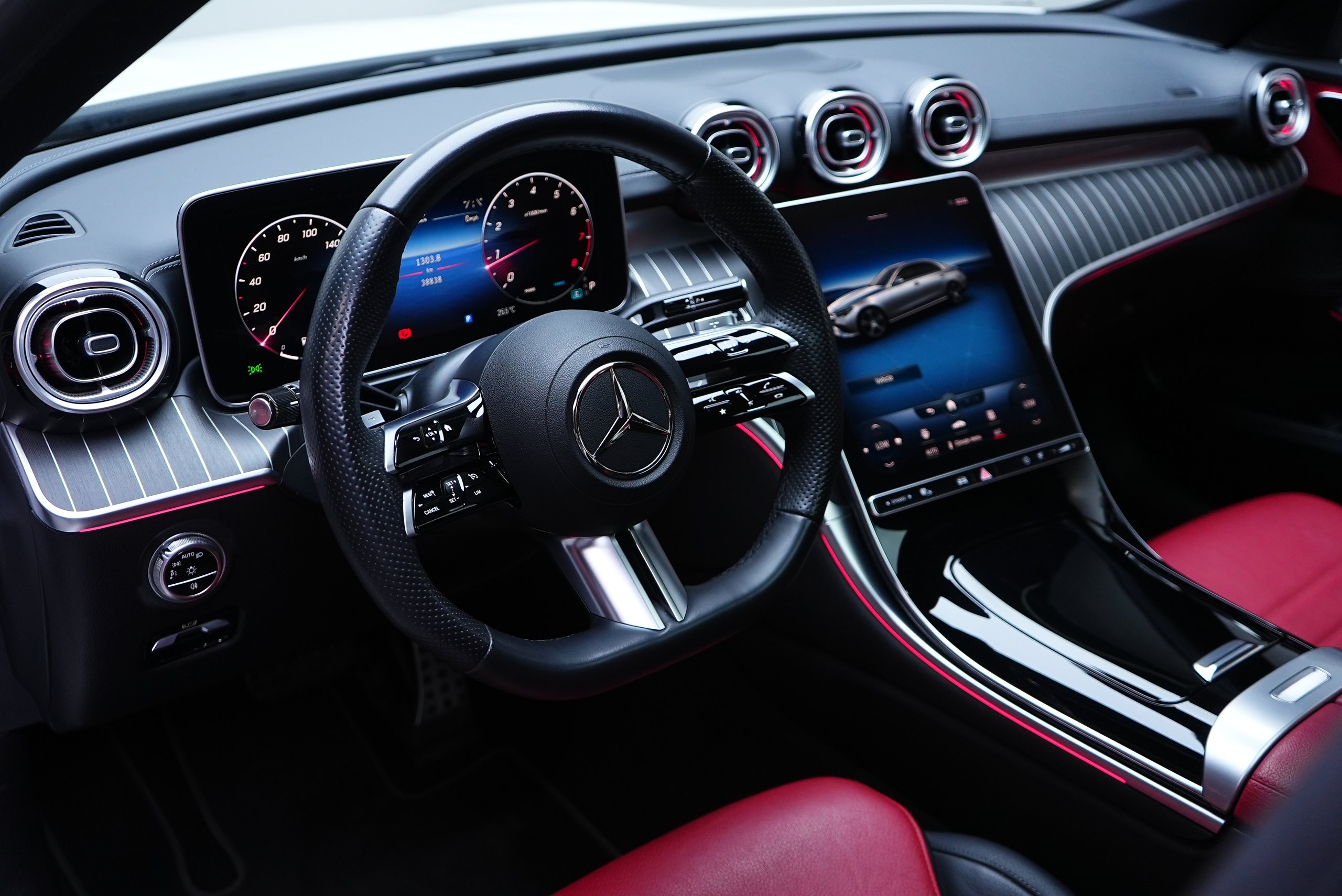Аренда Mercedes C200 в Дубае — фото 6