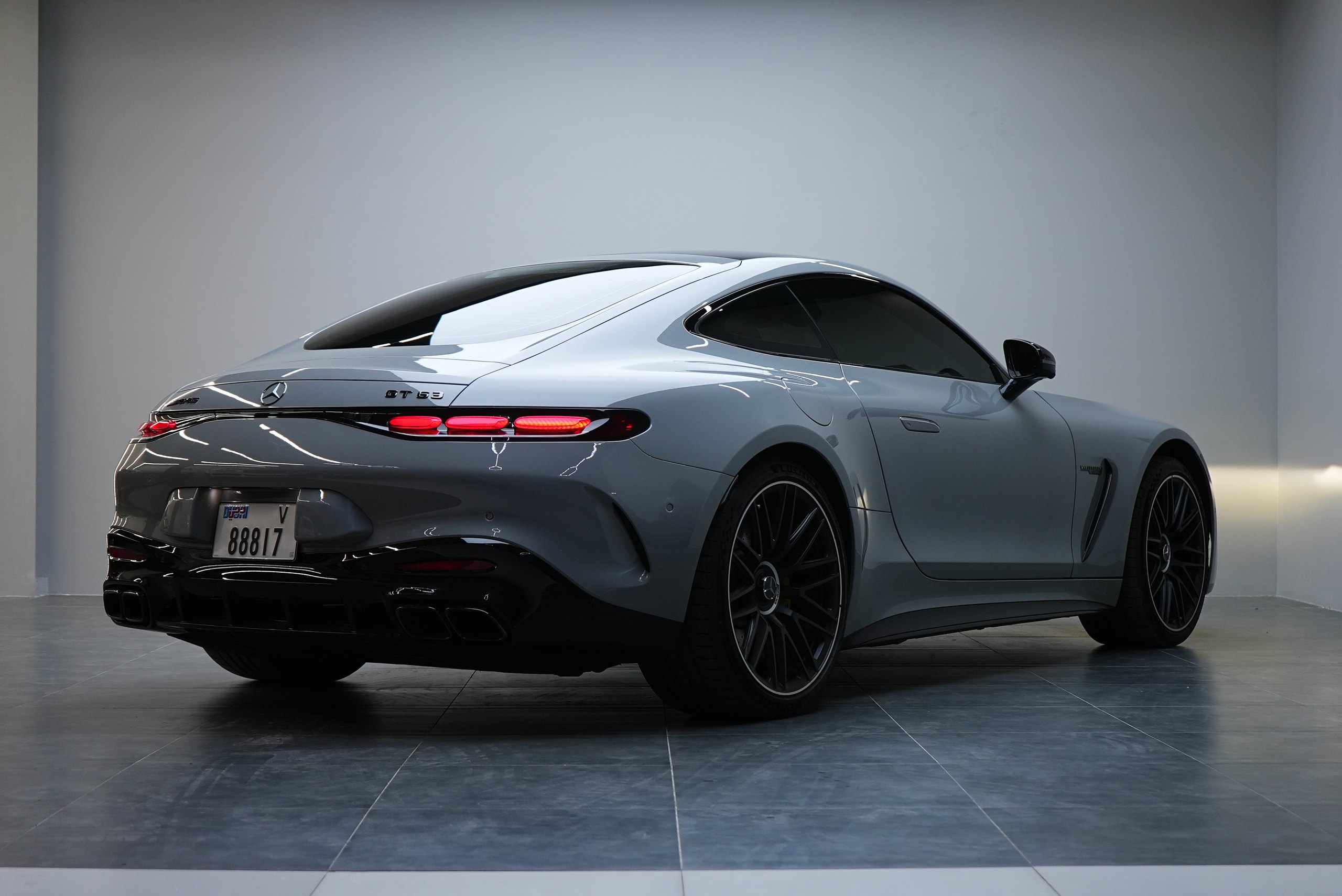 Аренда Mercedes GT 63 в Дубае — фото 2