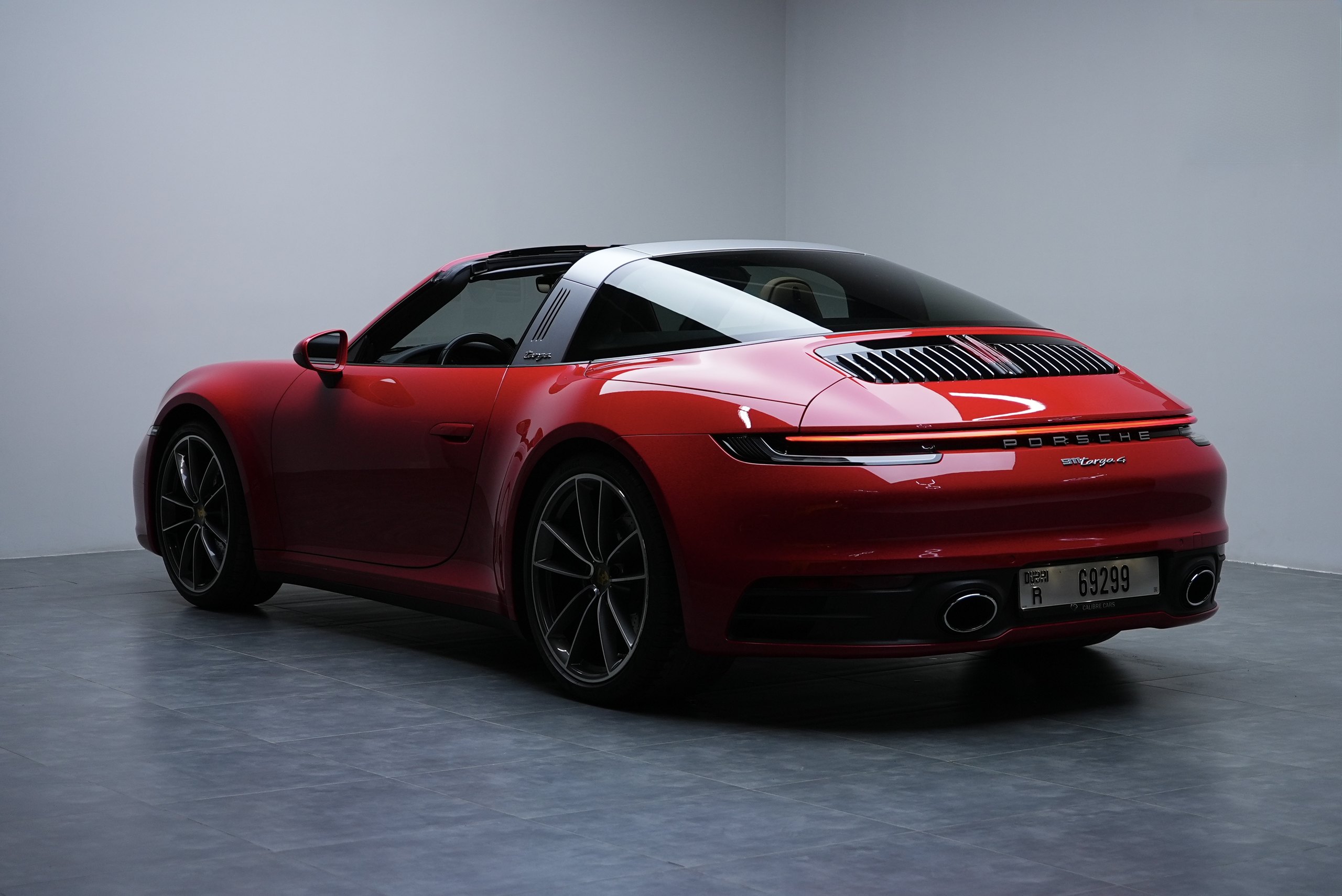 Аренда Porsche 911 Targa в Дубае — фото 2