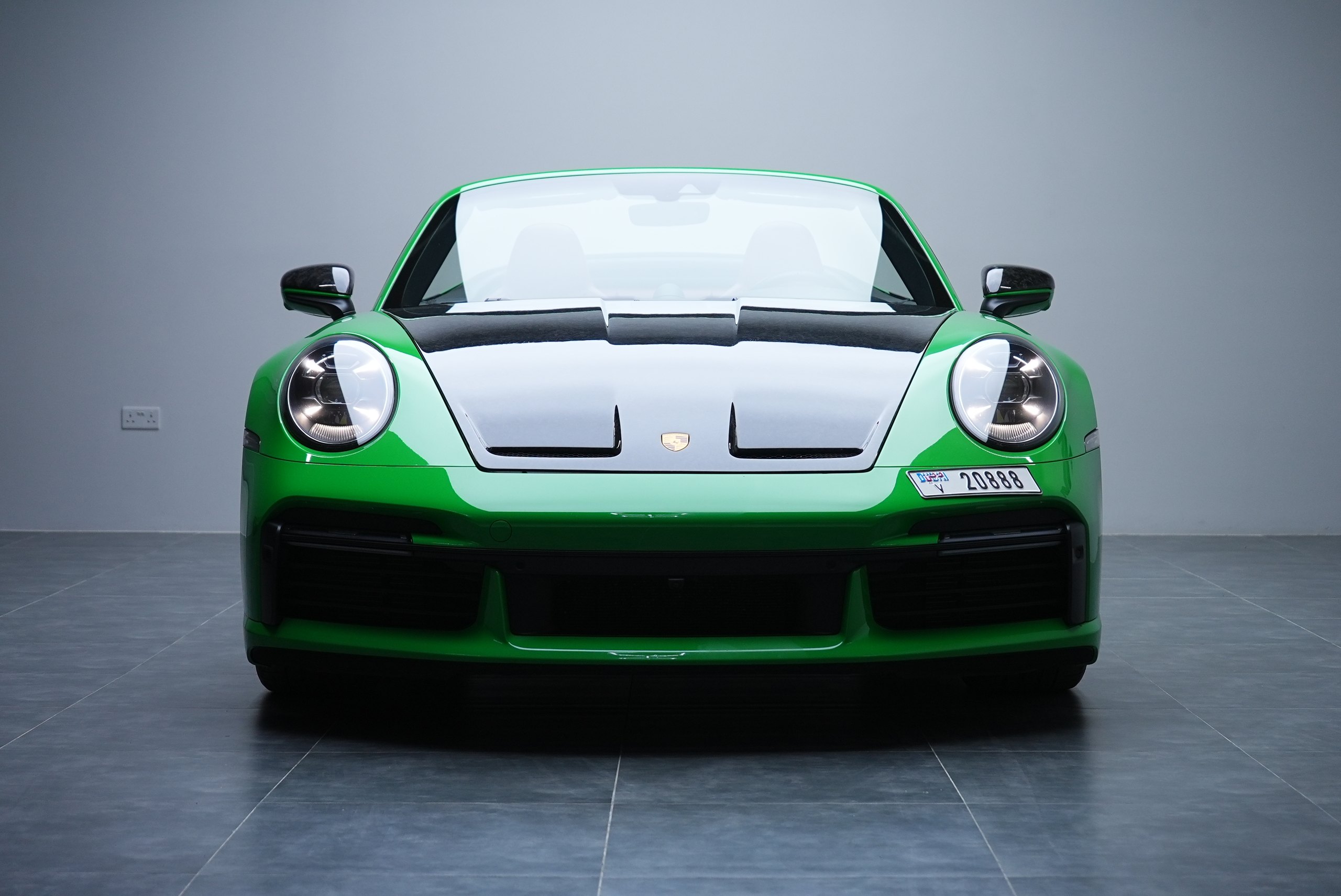 Аренда Porsche 911 Turbo S в Дубае — фото 4