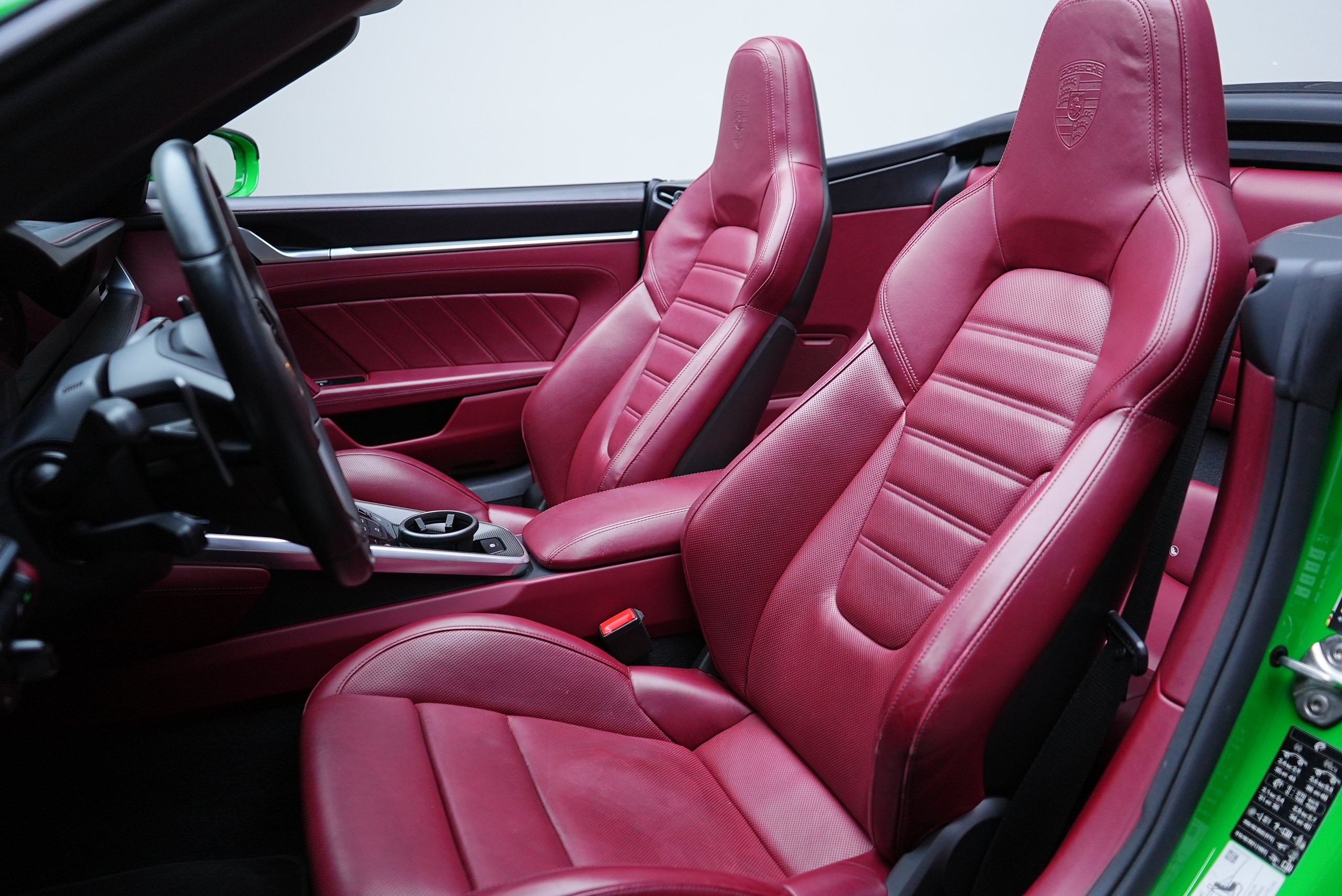 Аренда Porsche 911 Turbo S в Дубае — фото 7