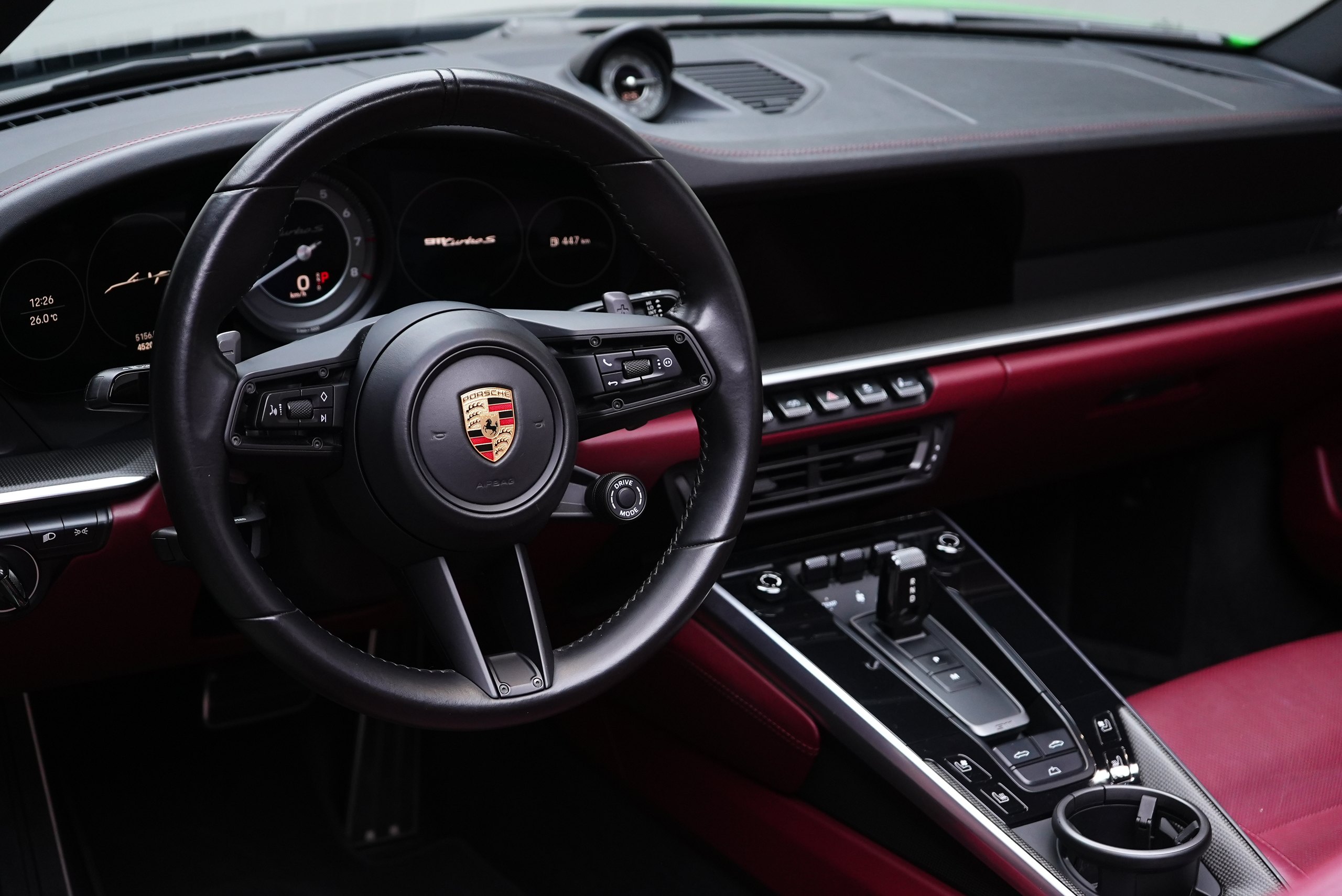 Аренда Porsche 911 Turbo S в Дубае — фото 6