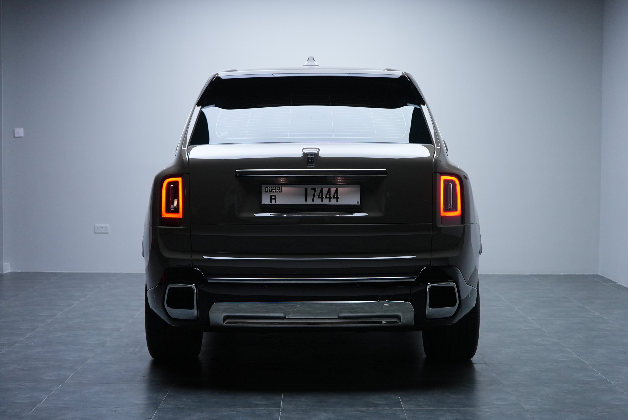 Аренда Rolls-Royce Cullinan 2025 в Дубае — фото 5